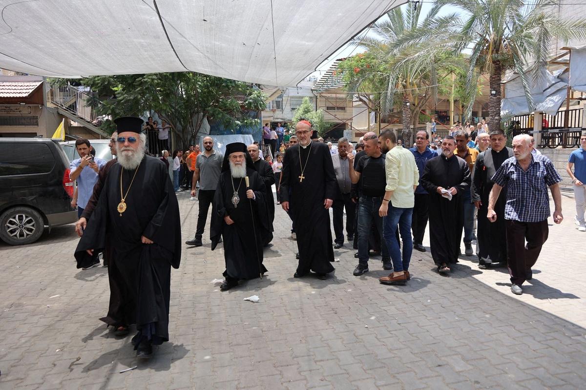 Katolik ve Ortodoks din adamları Gazze'yi ziyaret etti - AP
