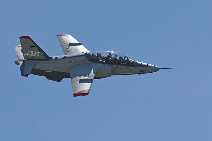 İtalyan Hava Kuvvetleri Leonardo'nun eğitim uçağını hizmete aldı