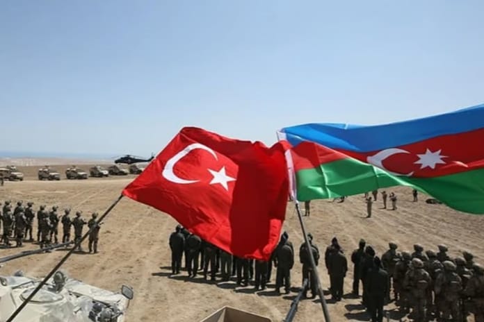 Aliyev'den Türk devletlerine askeri iş birliği çağrısı