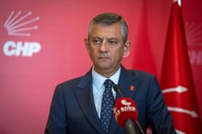 CHP Genel Başkanı yeniden Özgür Özel