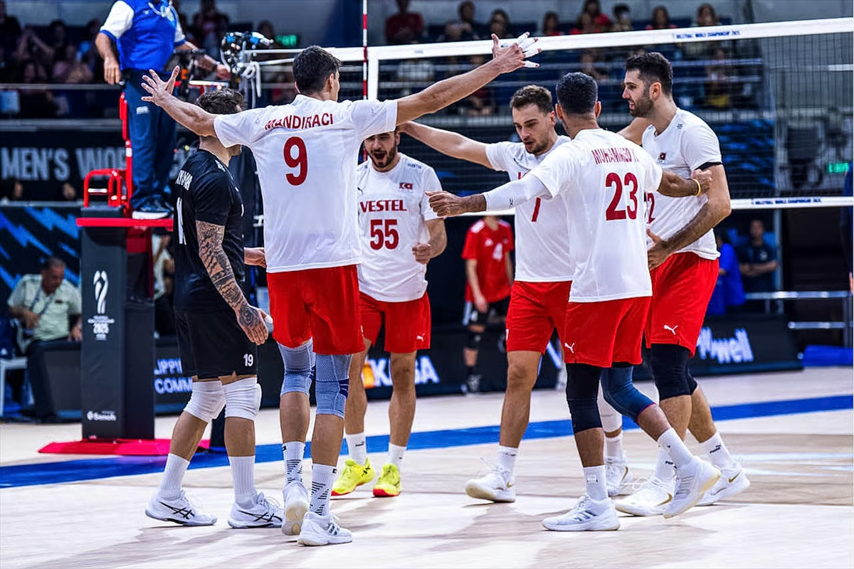 Namağlup grup lideri son 16'da!