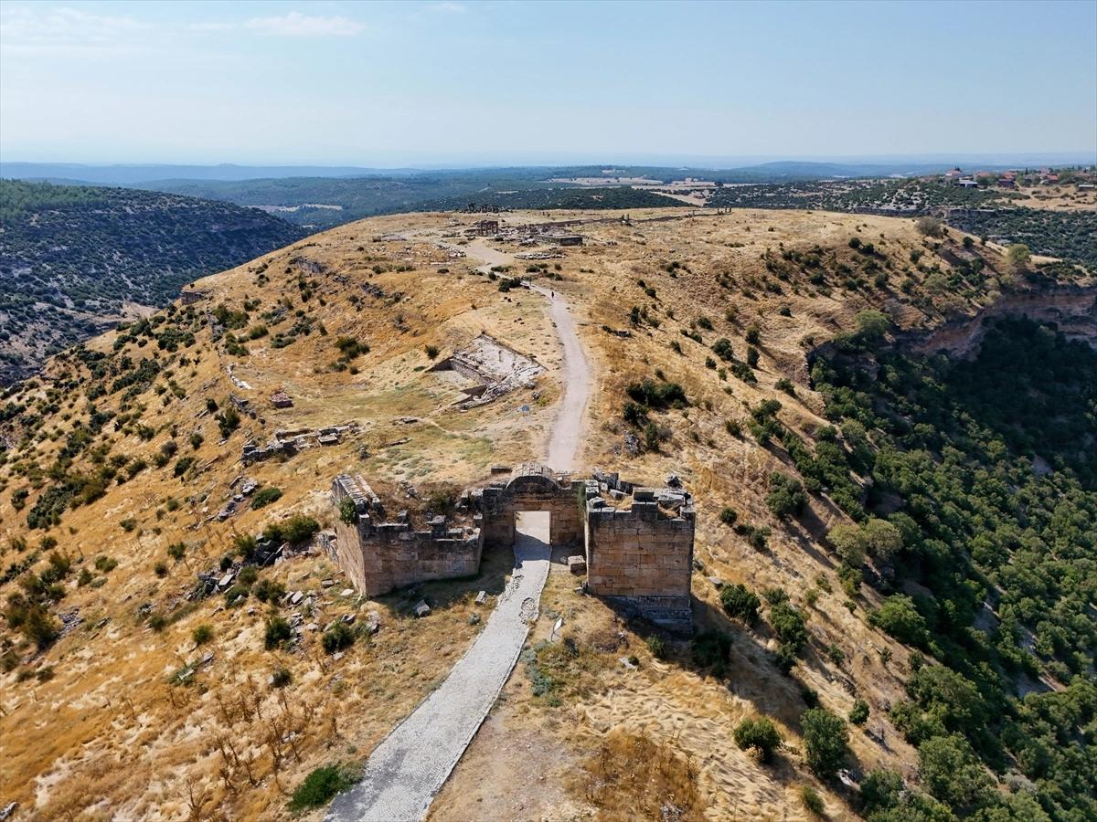 Blaundos Antik Kenti'nde yeni keşif