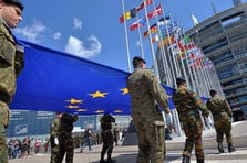 Yunanistan, SAFE fonundan 790 milyon avro talep etmeyi planlıyor