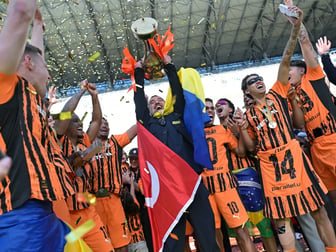 Arda Turan tarihe geçti!