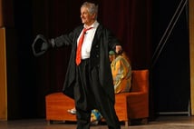 Türk temaşa sanatının büyük ustası: Nejat Uygur