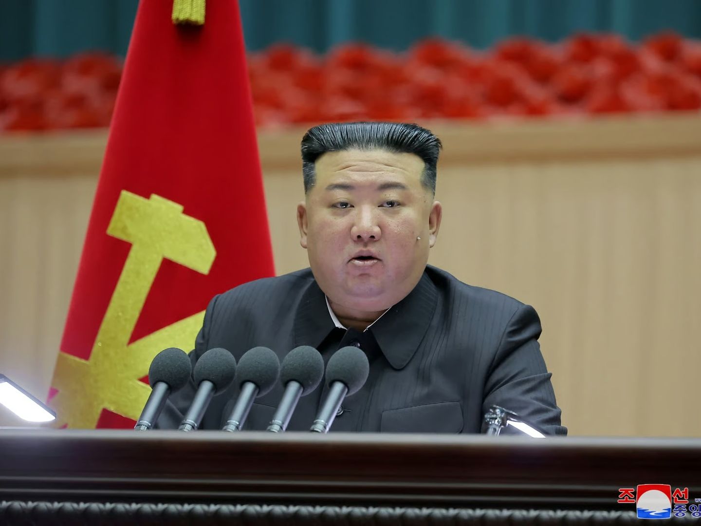 Kuzey Kore’de Kim Jong Un yeniden genel sekreter seçildi