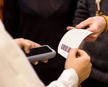 Almanya'da Yunan yolcu Türk kondüktörü öldürdü