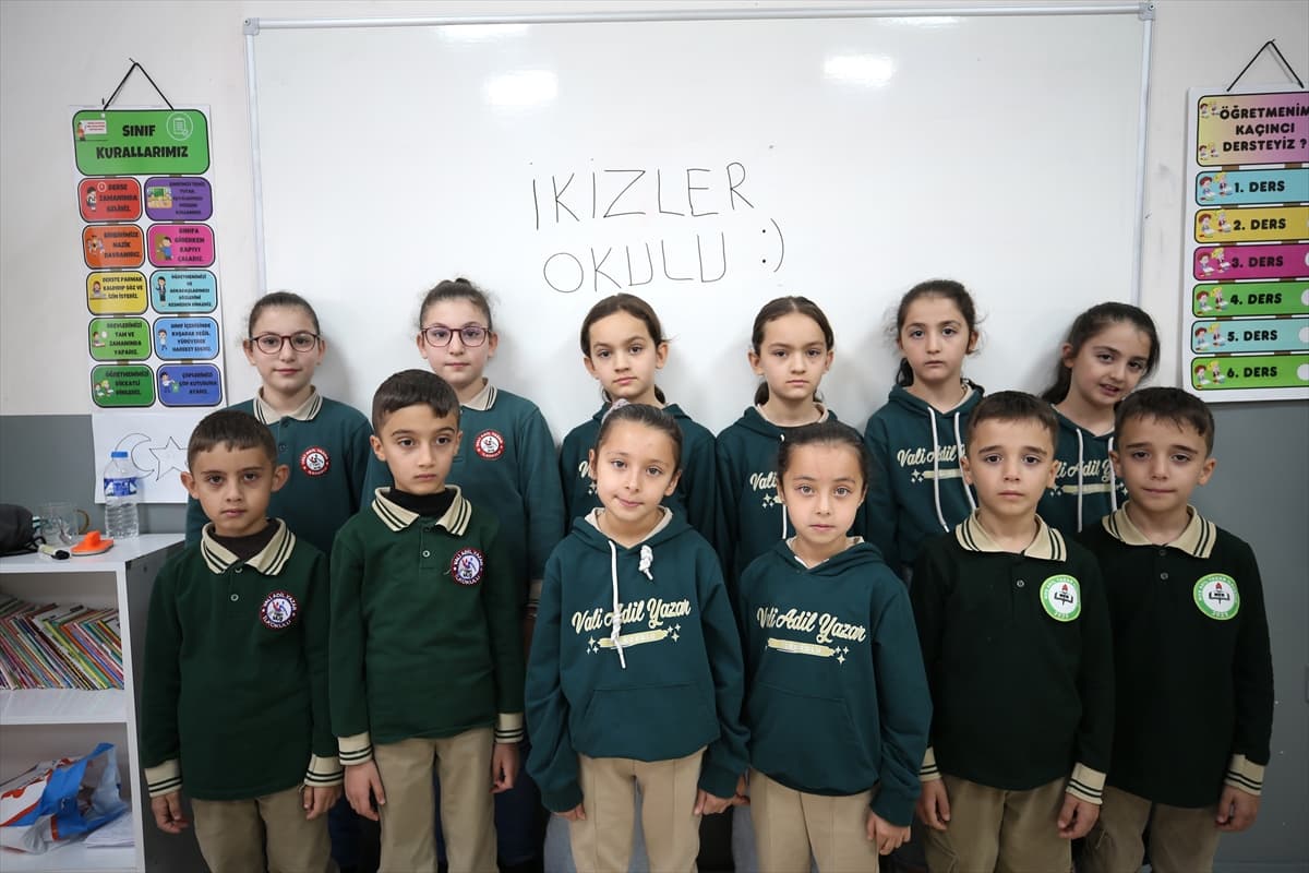 İkizler Okulu'nda eğitim: Öğretmenler ayırt etmekte zorlanıyor