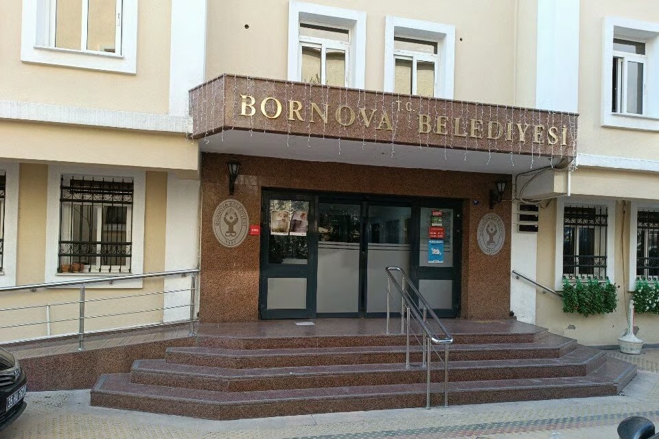 Uşak'tan Bornova'ya uzanan 'hayalet çalışan' operasyonu