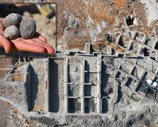 Urartuların 400 metre menzilli sapan taşları bulundu