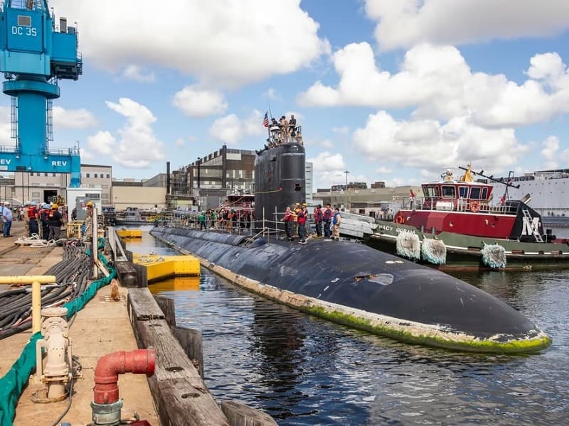 USS New Hampshire modernize ediliyor
