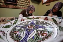 Bursa'nın 600 yıllık hanı sanat atölyesi oldu