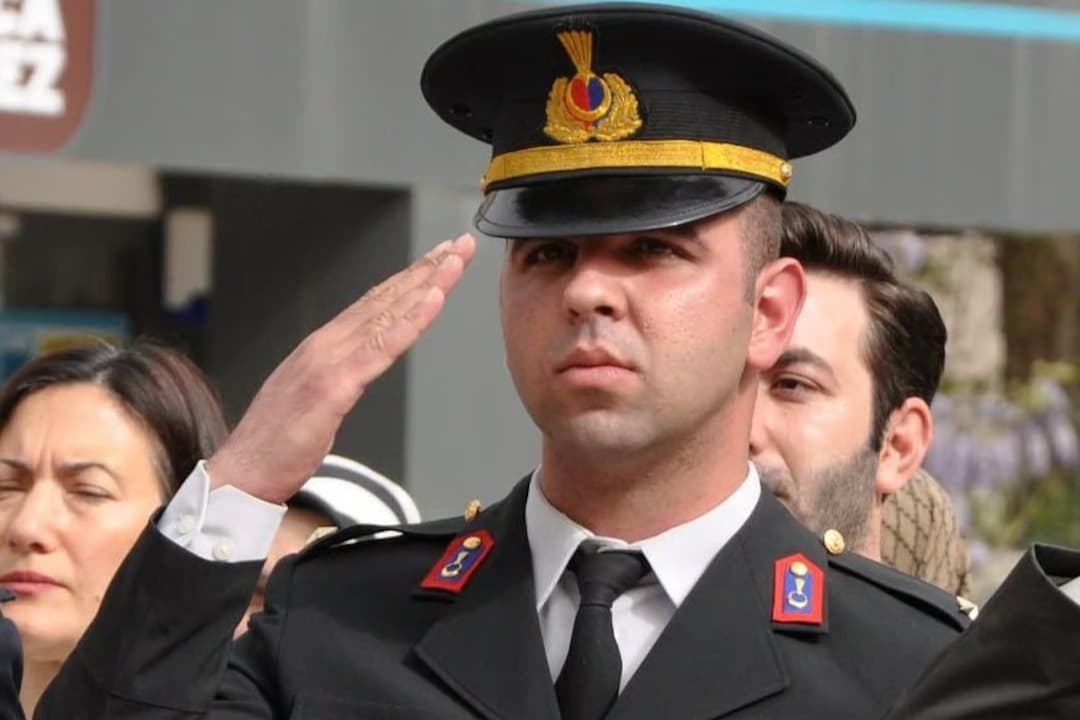 Kalp krizi sonucu vefat eden Jandarma Üsteğmen Oğuzhan Varol'un yürek burkan mesajları ortaya çıktı