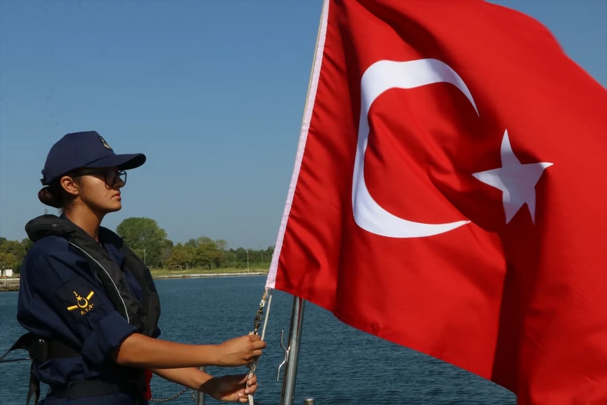 Barbaros'un torunları burada yetişiyor | Deniz astsubayları bahriye hayatına burada adım atıyor