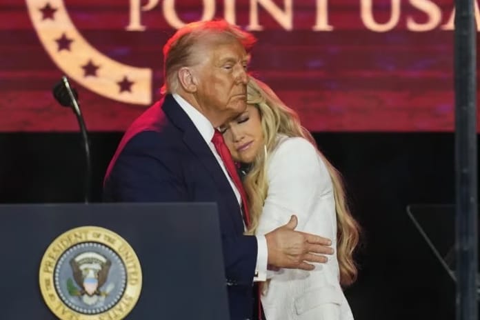 Charlie Kirk'e dev anma töreni