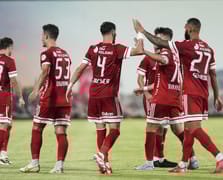 1. Lig'in açılış maçı gergin geçti: Hakemler sezonun ilk maçında gündem oldu, dikkat çeken pankart ve teşekkür mesajı