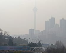 Tahran'da yüksek hava kirliliği nedeniyle okullar ve resmi kurumlar tatil edildi