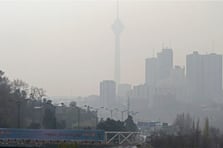 Tahran'da yüksek hava kirliliği nedeniyle okullar ve resmi kurumlar tatil edildi