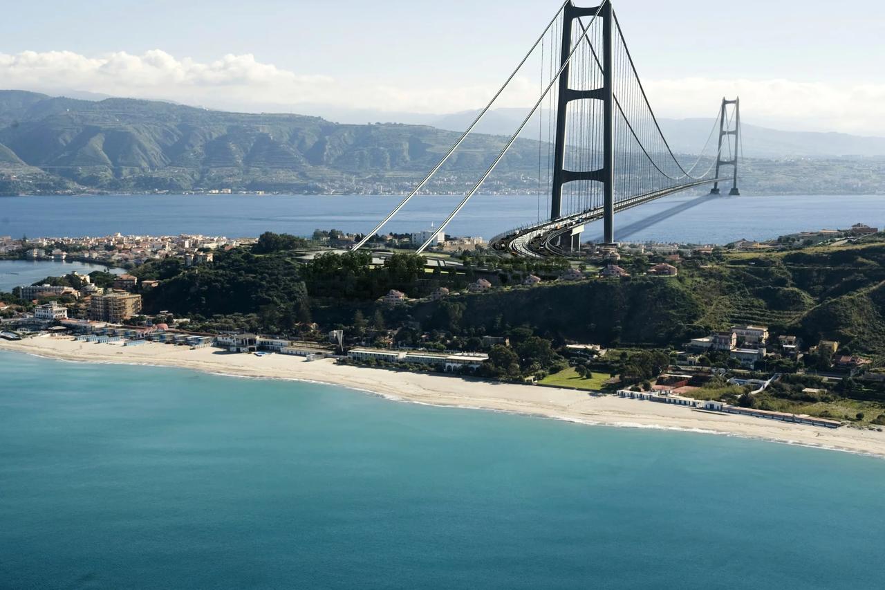 İtalya Sicilya'yı ana karaya bağlayacak köprüye onay verdi