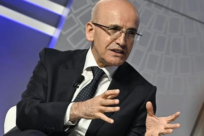 Bakan Şimşek'ten çifte mesaj: Enflasyon düşüyor, vergi adaleti geliyor