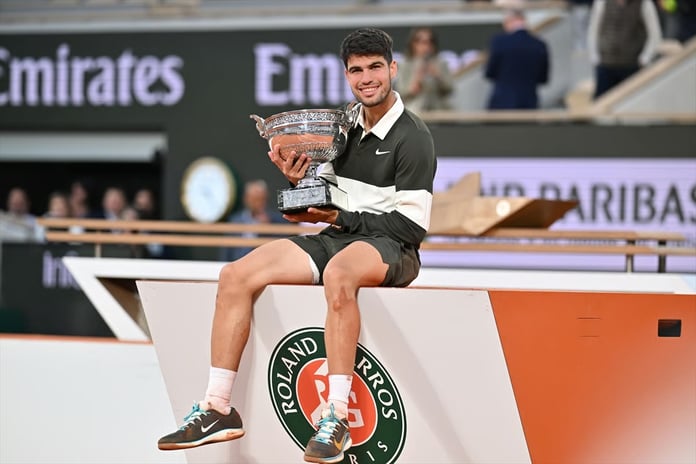 Alcaraz, Fransa Açık'ta üst üste ikinci kez zirvede: Dördüncü Grand Slam zaferi