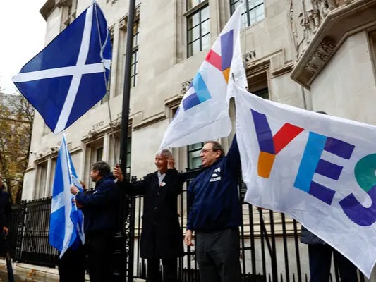 İskoçya Birleşik Krallık'tan ayrılmaya hazırlanıyor