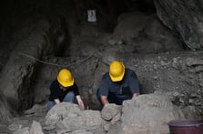 Kahramanmaraş'taki Direkli Mağarası'nda 14 bin yıllık mezar bulundu