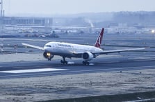 İsrail-İran gerilimi THY uçuşlarının rotasını değiştirdi