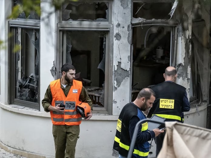 Demir Kubbe’yi aşan parçalar Şoham’ı vurdu
