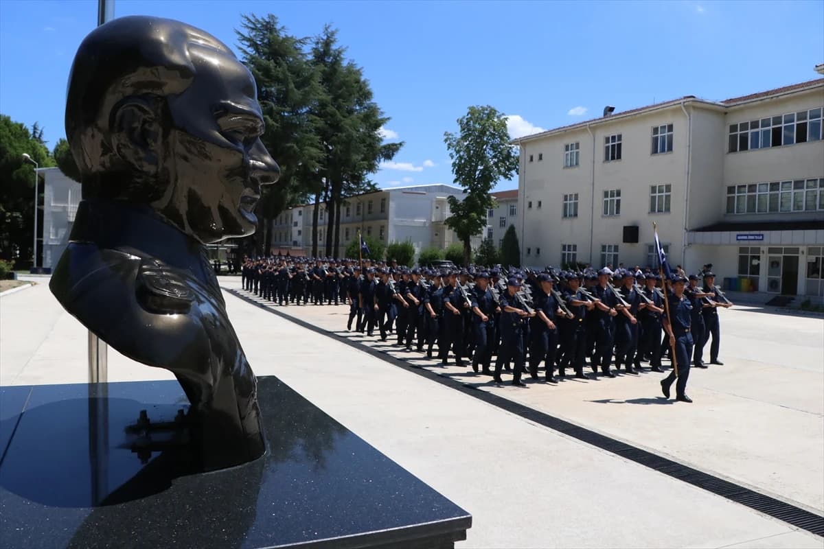 Barbaros'un torunları burada yetişiyor | Deniz astsubayları bahriye hayatına burada adım atıyor