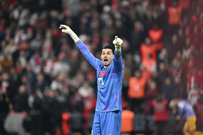 Uğurcan Çakır’dan kritik müdahale