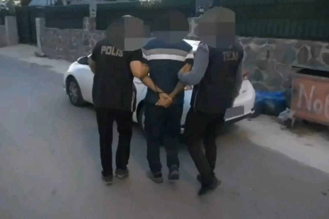 Sakarya'da DEAŞ operasyonunda 3 tutuklama