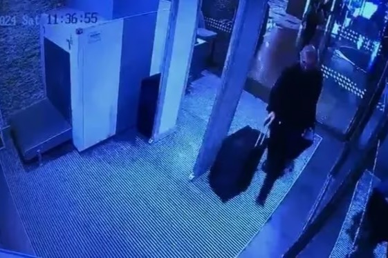 Jammer maskesi düştü: Bavullarda para taşınmış