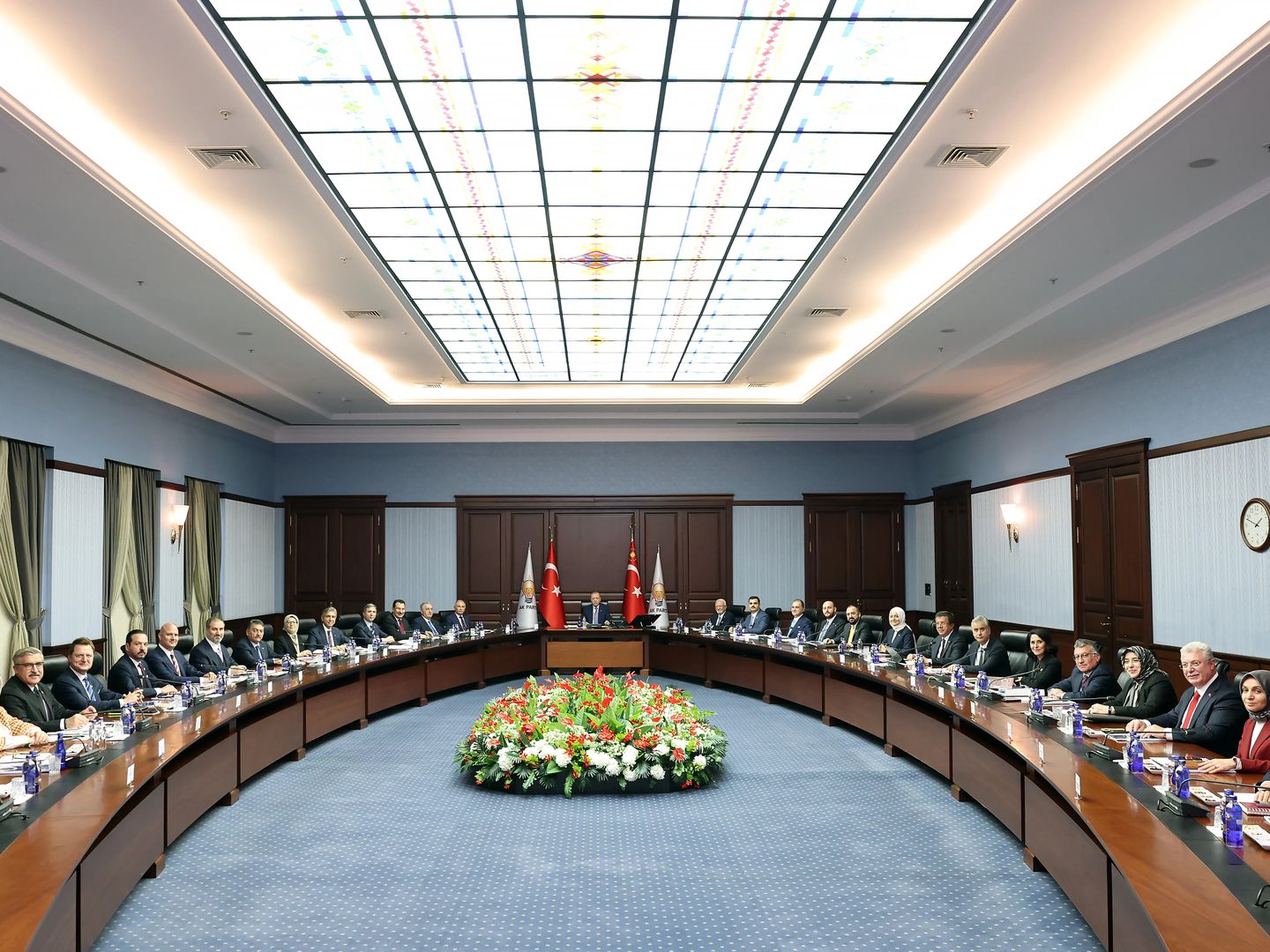 AK Parti MYK bu yıl son kez toplanıyor: Kritik başlıklar masada