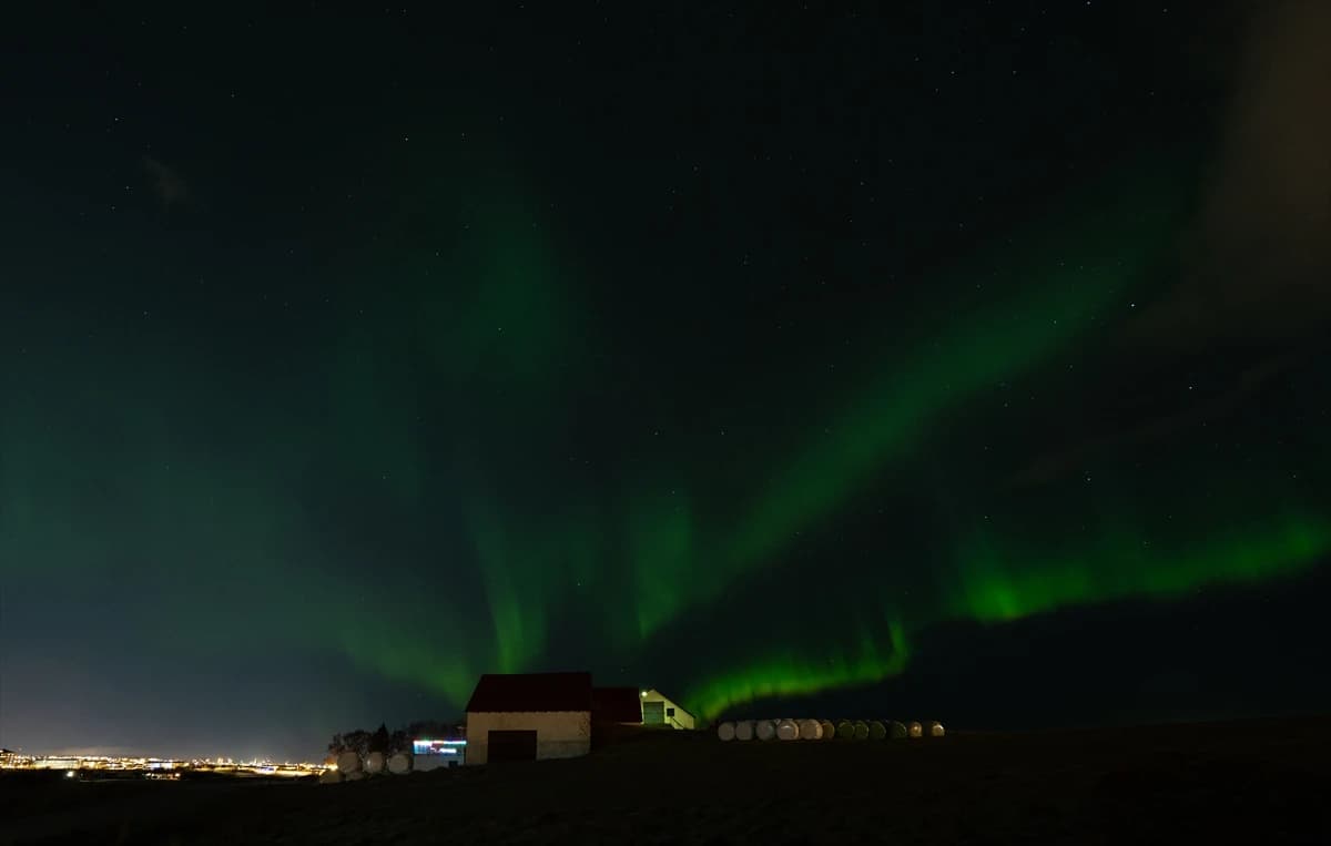 Sahne: Reykjavik semaları | Başrol: Kuzey Işıkları