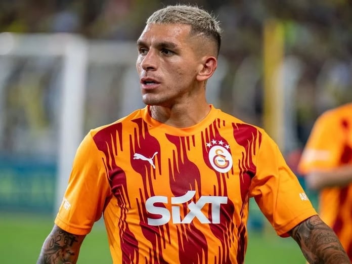 Beyoğlu'nda Lucas Torreira'ya yumruklu saldırı: Şüpheli yakalandı