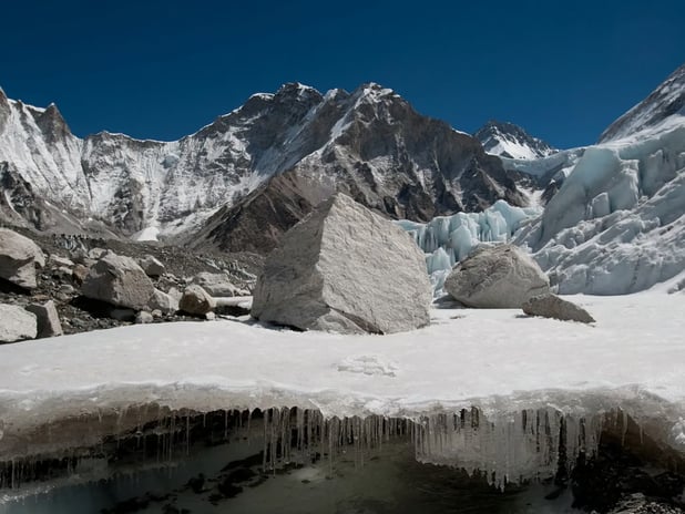 Himalayalar'da kar yağışları son 23 yılın en düşük seviyesinde 