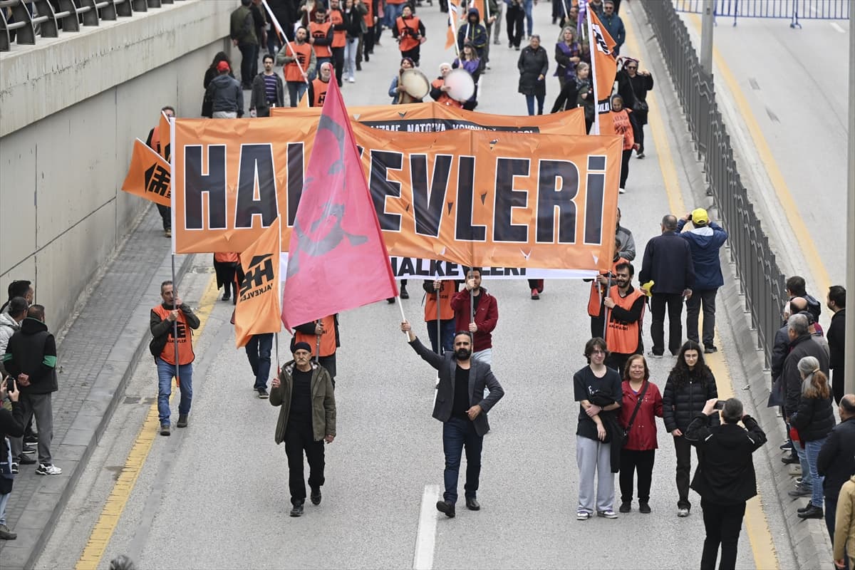 Başkentte 1 Mayıs böyle kutlandı! Doruk Madencilik işçileri de meydandaydı
