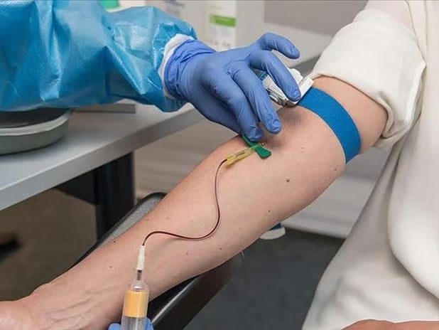 Beyin kanaması geçiren hastaya yanlış kan verildi