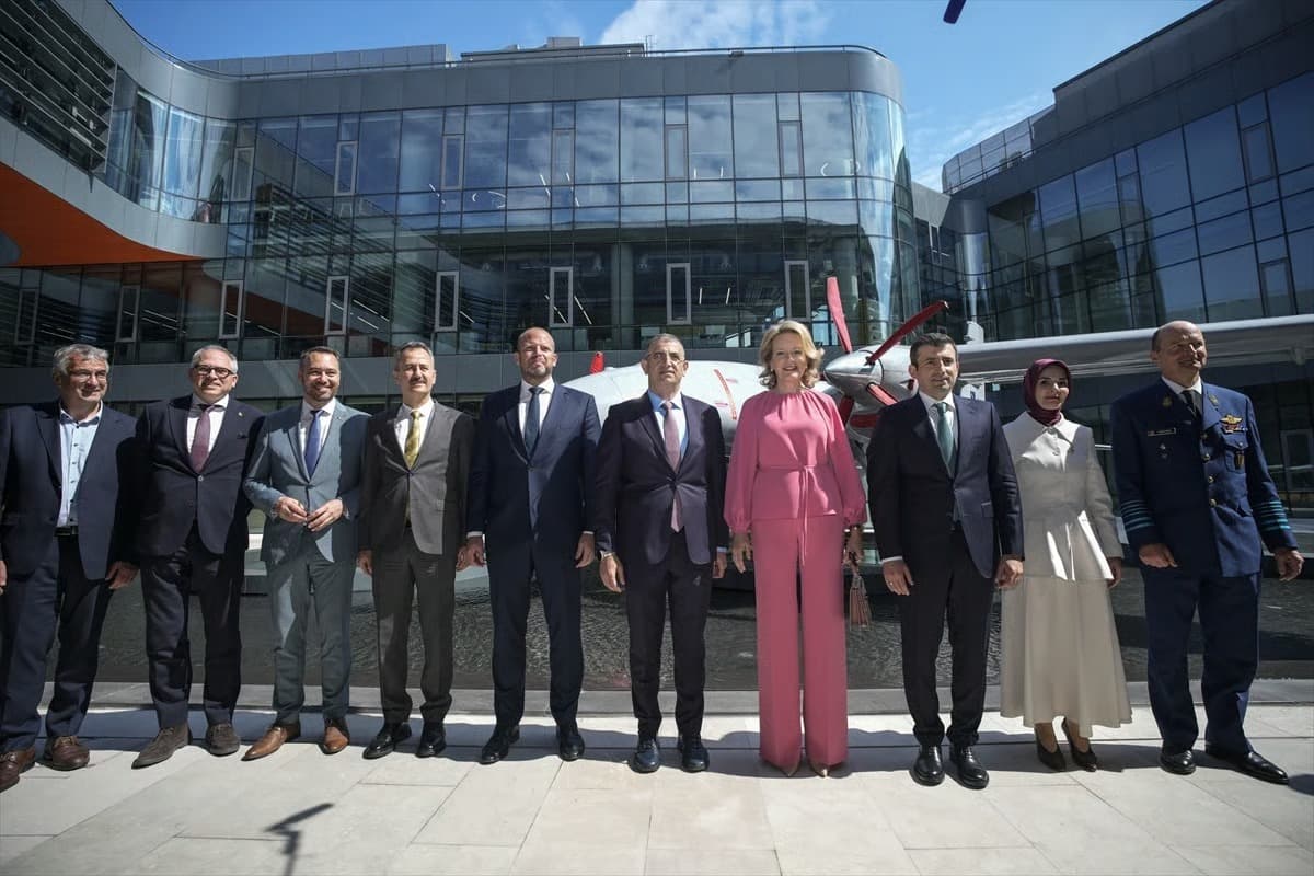Belçika Kraliçesi Mathilde, Baykar'ı ziyaret etti