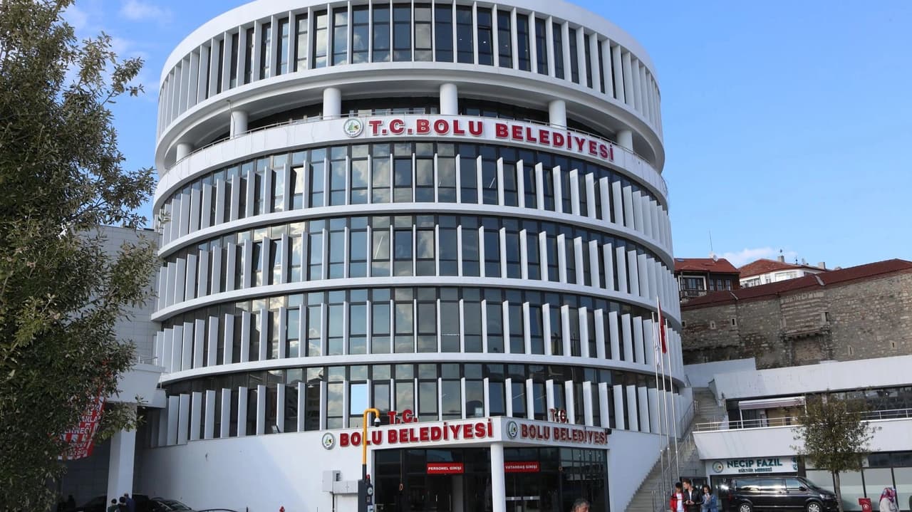 Bolu Belediyesine 'hayalet araç' operasyonu! 22 kişi gözaltında