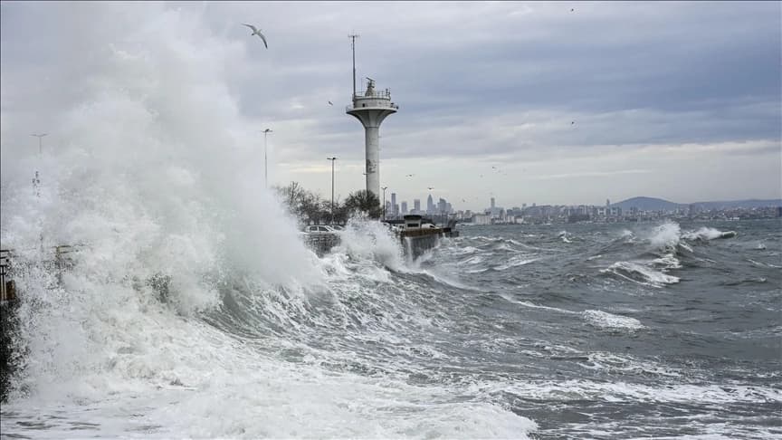 Meteoroloji'den o iller için peş peşe uyarı: Sağanak ve fırtına geliyor! 