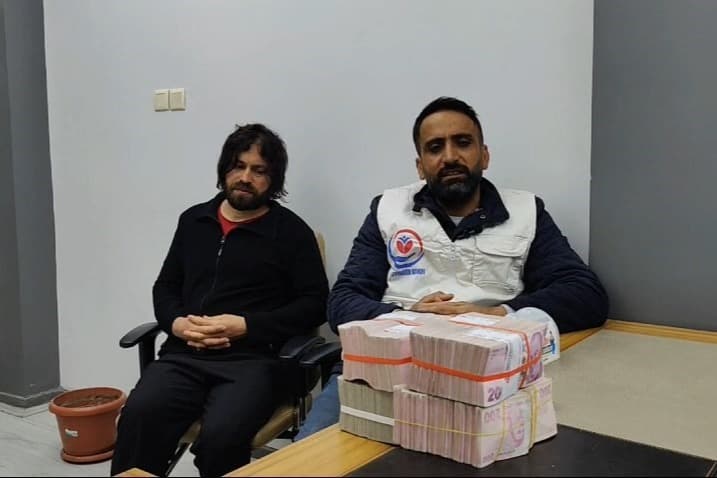 Dairesini satıp Gazze'ye bağışladı