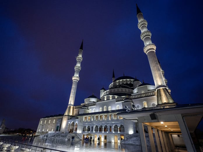 Ankara'da iftar saat kaçta, oruç ne zaman açılacak? Diyanet imsakiyesi ile Ankara akşam ezanı saati