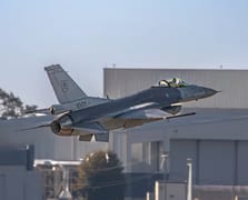Lockheed Martin, Bulgaristan ve Slovakya için ilk F-16 Block 70 uçaklarının üretimini tamamladı