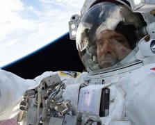 Uzay nasıl kokuyor?