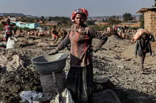 Asia Times: ABD Afrika ülkesinin kaynaklarını nasıl ele geçirdi?