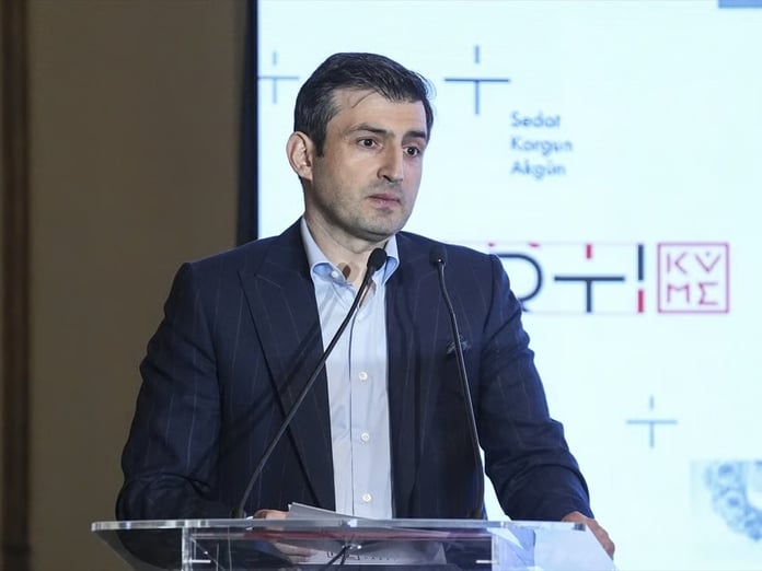 Selçuk Bayraktar'dan ArtıKÜME sanat sergisinde önemli açıklamalar