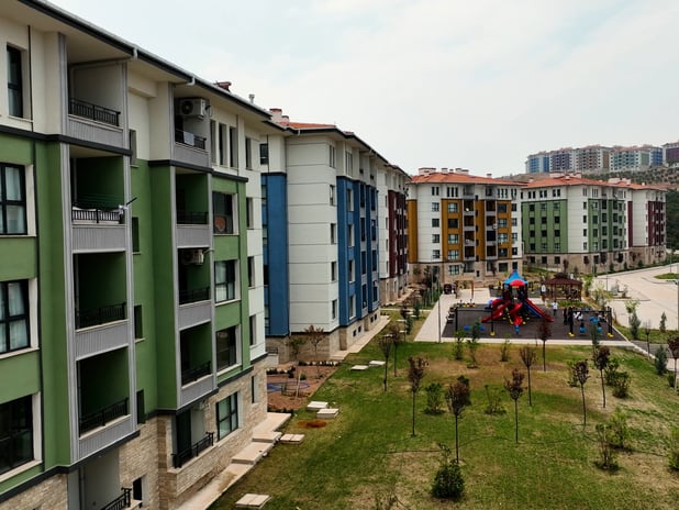 Osmaniye'deki 1017 konutun inşası 6 ay içinde tamamlandı