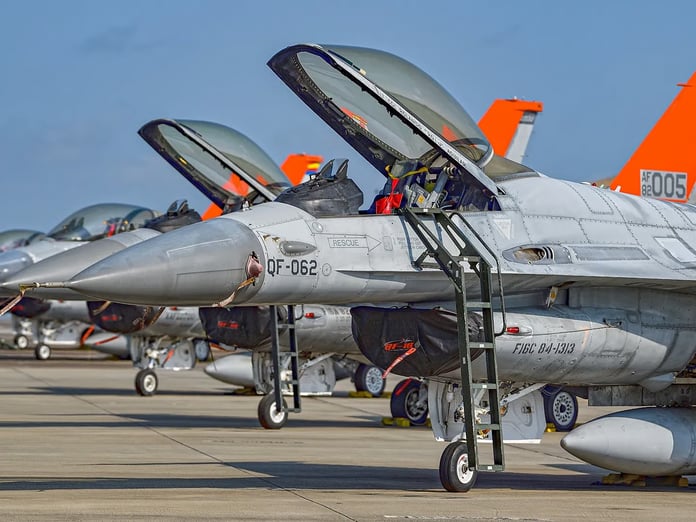 ABD Hava Kuvvetleri, Boeing ile QF-16 hedef İHA anlaşmasını güncelledi